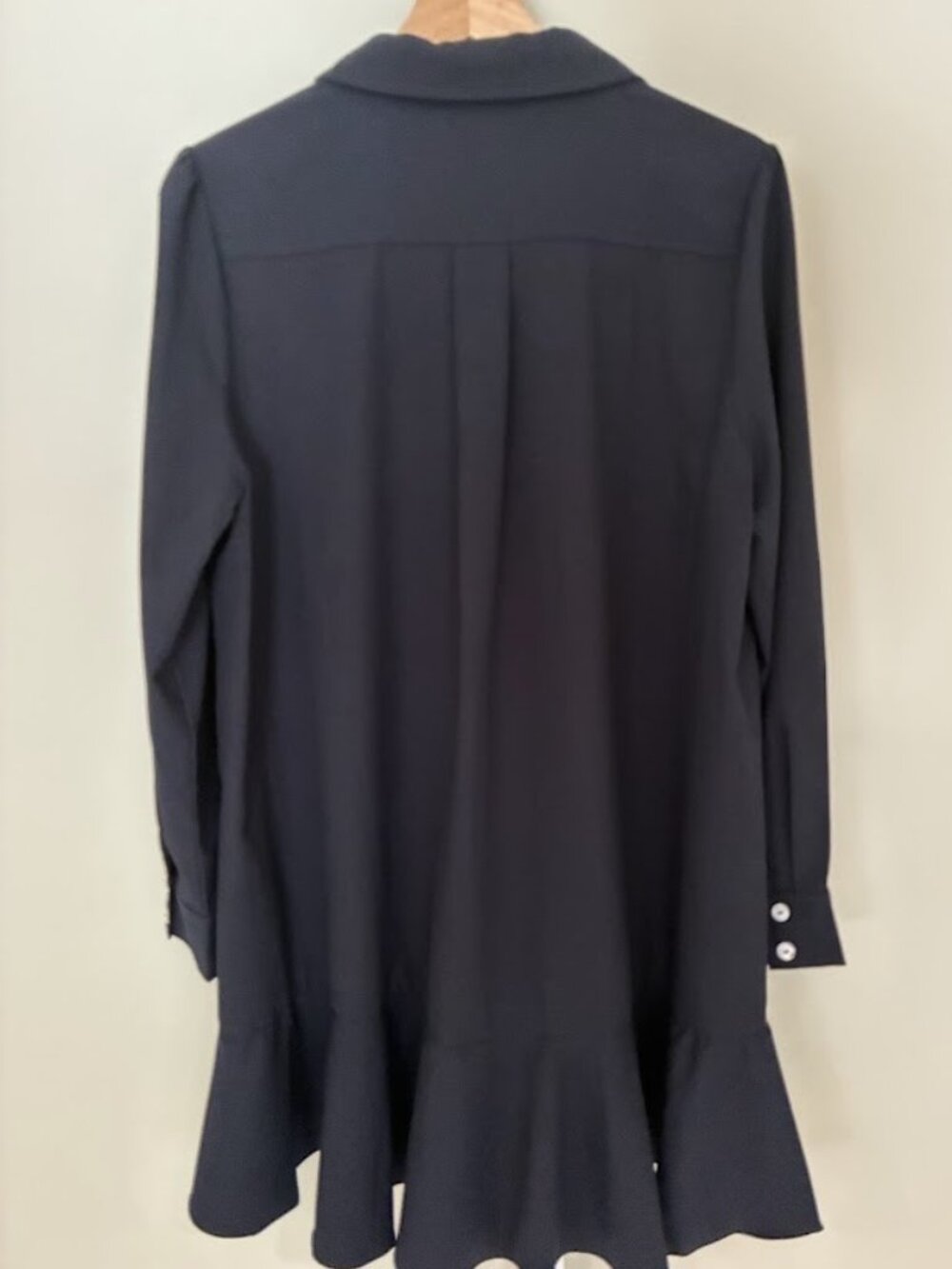 Tuckernuck Navy Blue Callahan Shirt Dress Size Large Ruffle Hem Long Sleeve NWOT - Picture 8 of 8